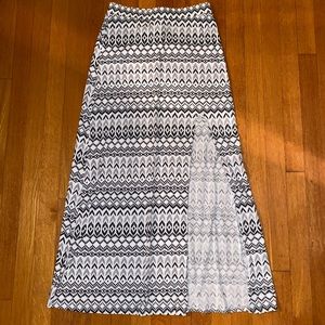 Aztec Print Maxi Skirt w/ leg slit